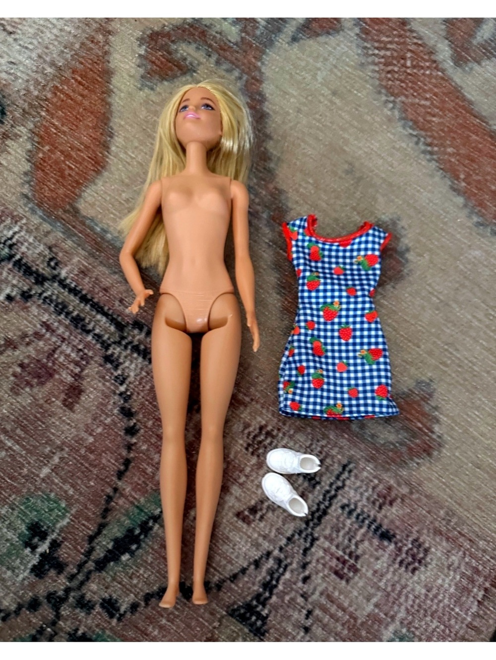 Barbie outfit strawberry sundress white  shoes 2015 model